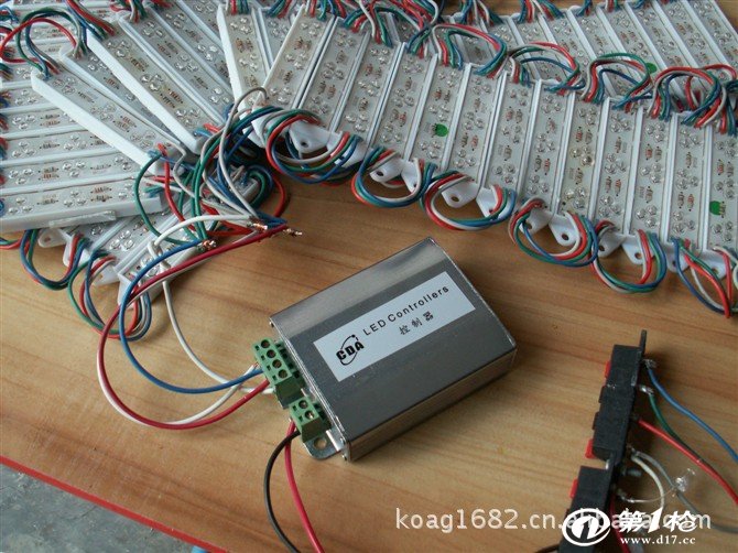 七彩rgb 跑马 流水发光字 led控制器(12v或5v)