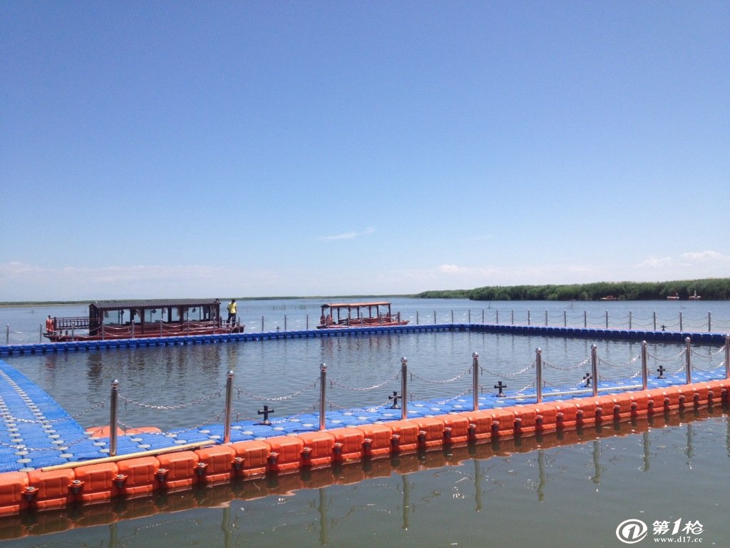 热销浮筒,浮动平台,浮桥,水上平台,浮动码头等水上工程